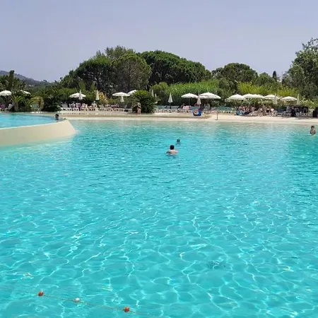 Les Restanques Vue Panoramique Mer, Baie De Saint-tropez Grimaud